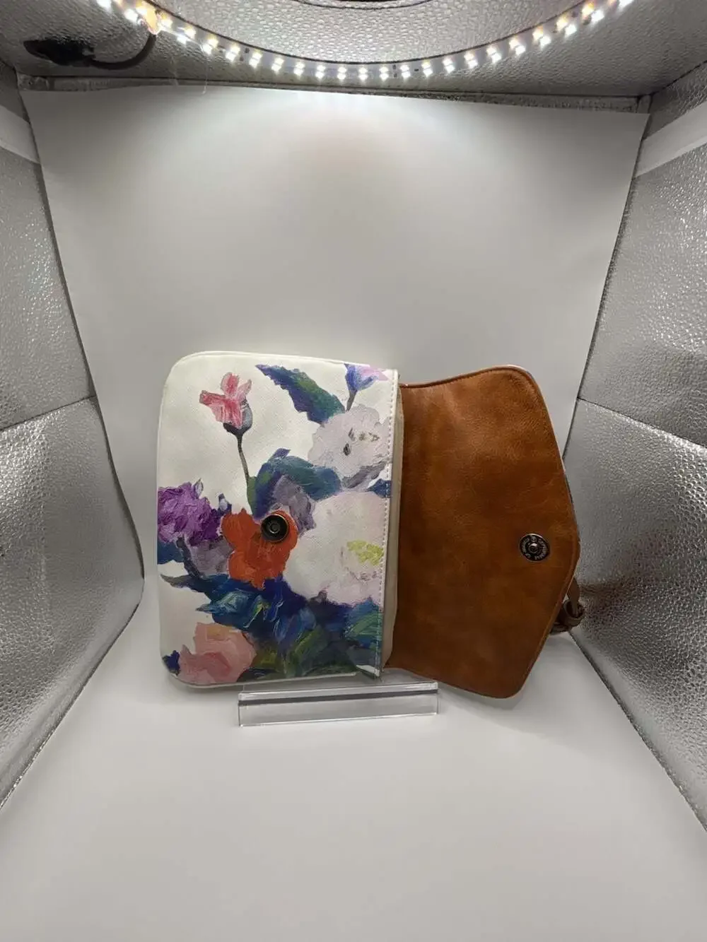 Antik Kraft Floral Print Crossbody Bag - Picture 3 of 6